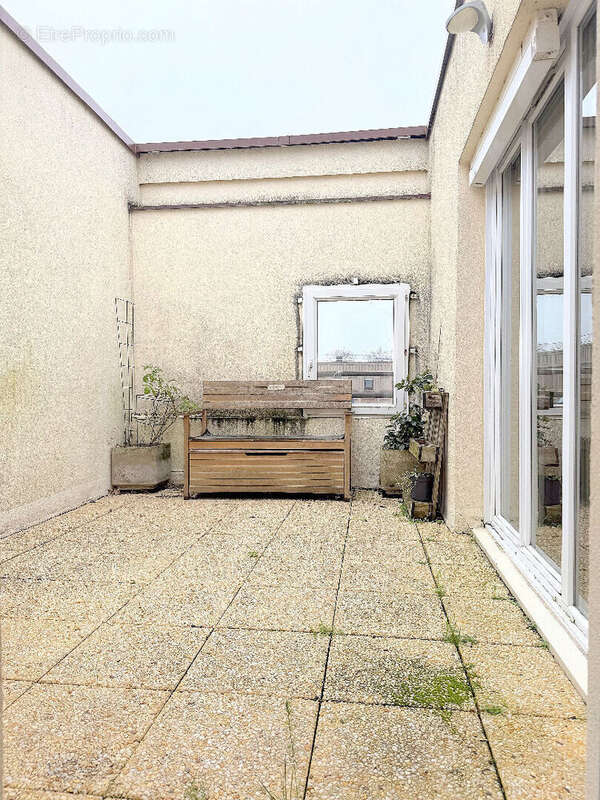 Appartement à MONTIGNY-LE-BRETONNEUX