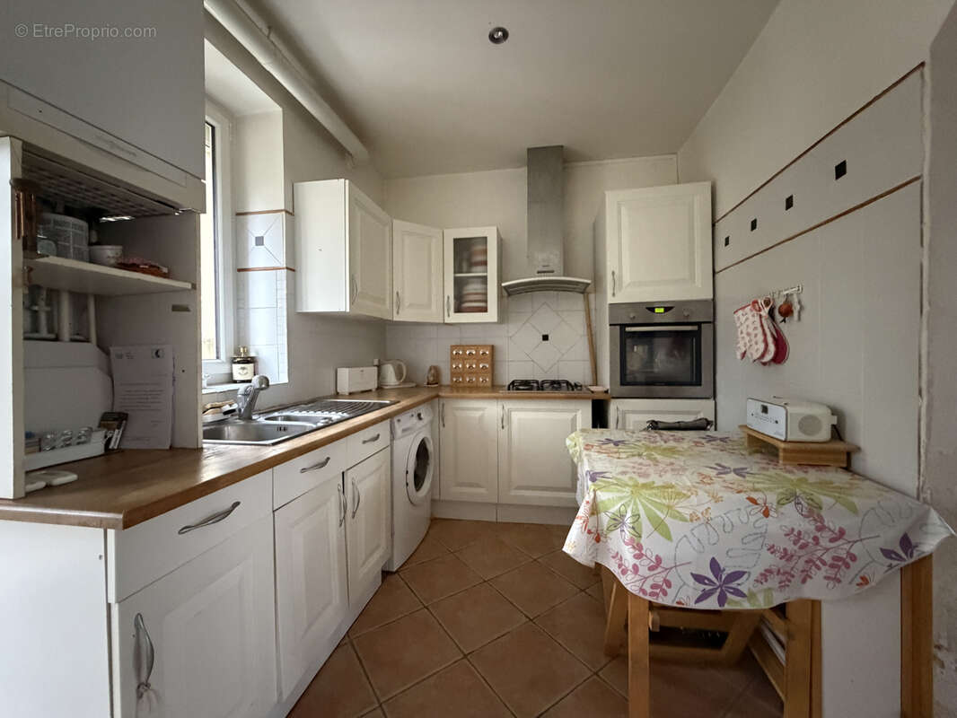 Maison à HOUDAN
