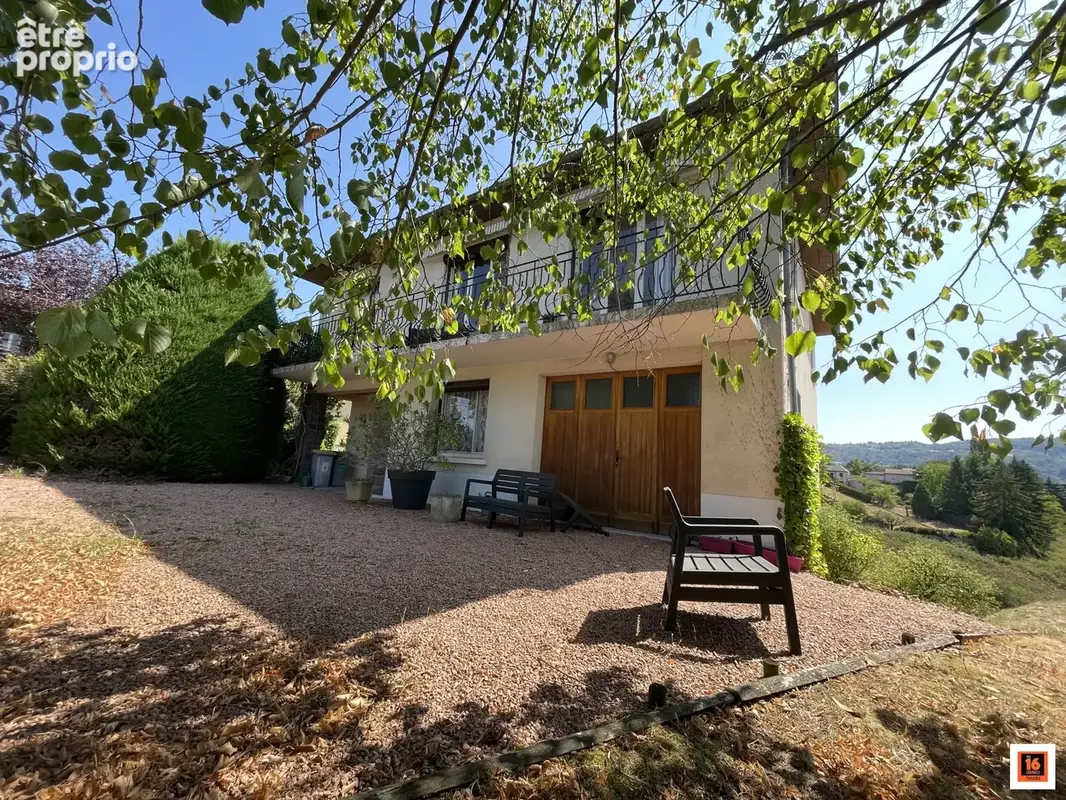 Maison 7 pièces 122 m² à vendre à Thiers (63300) - photo 1