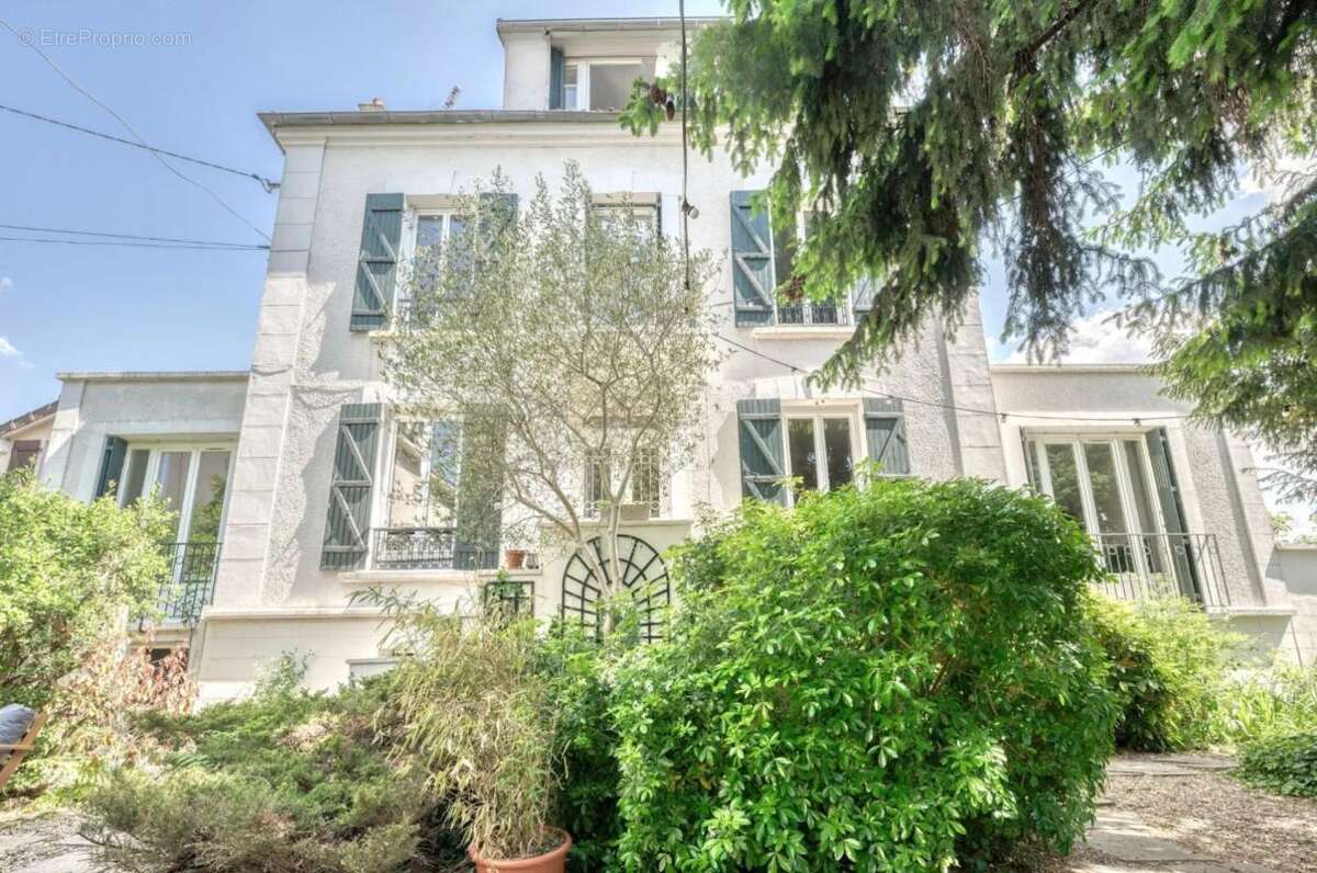 Maison à NEUILLY-PLAISANCE