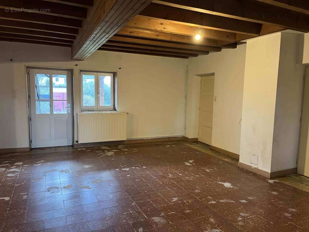 Maison à SAVIGNY-SUR-SEILLE