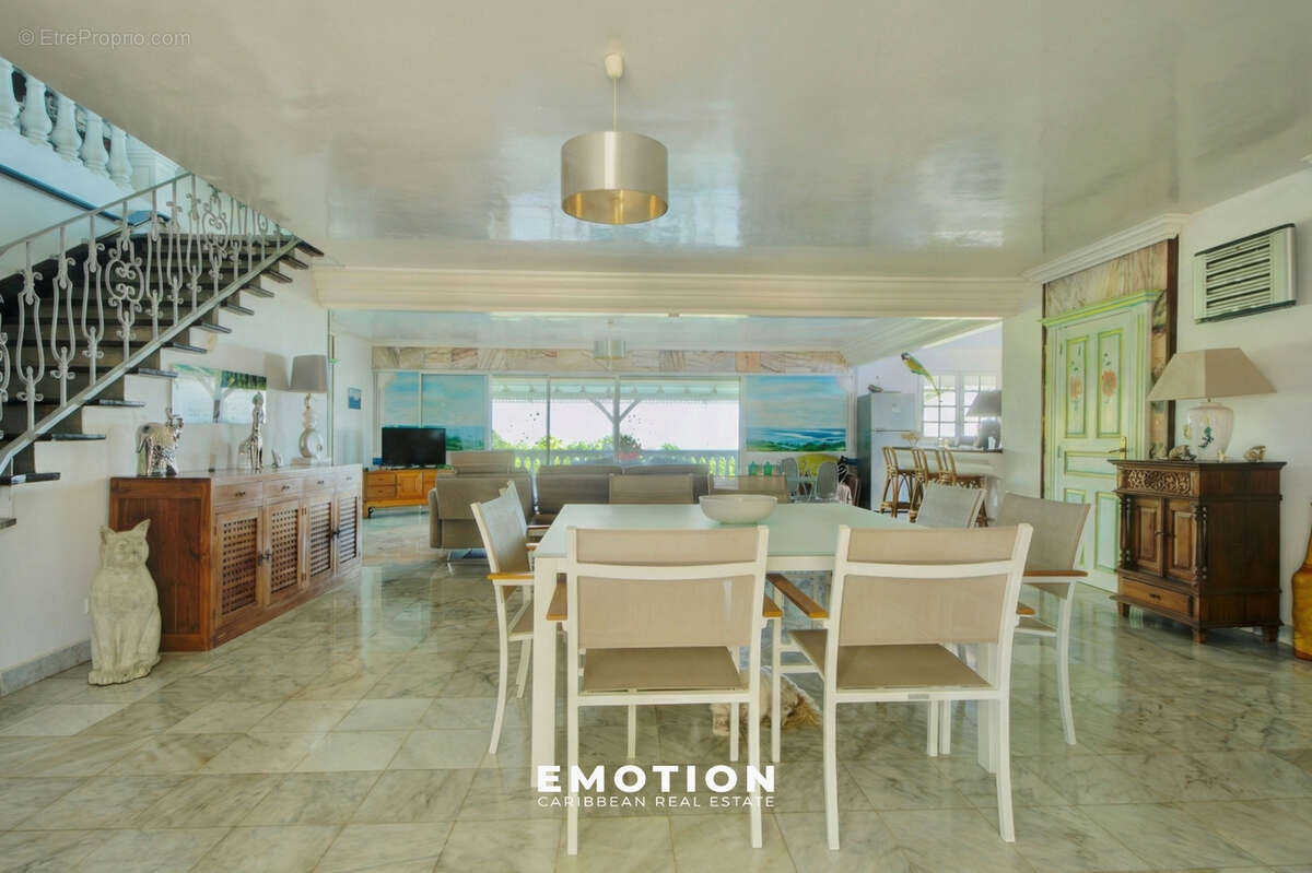 Maison à SAINTE-ROSE