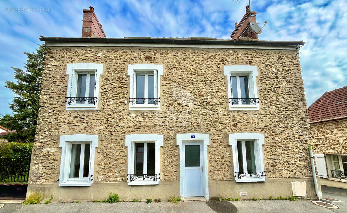 Maison à ORMOY