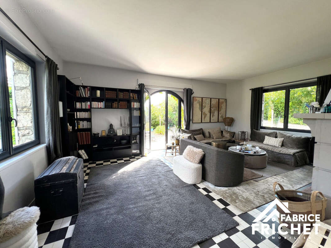 Maison 236 m² à Vernon  - photo 6
