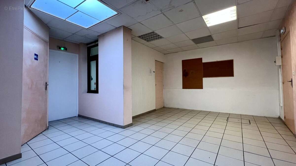 Commerce à CAPPELLE-EN-PEVELE