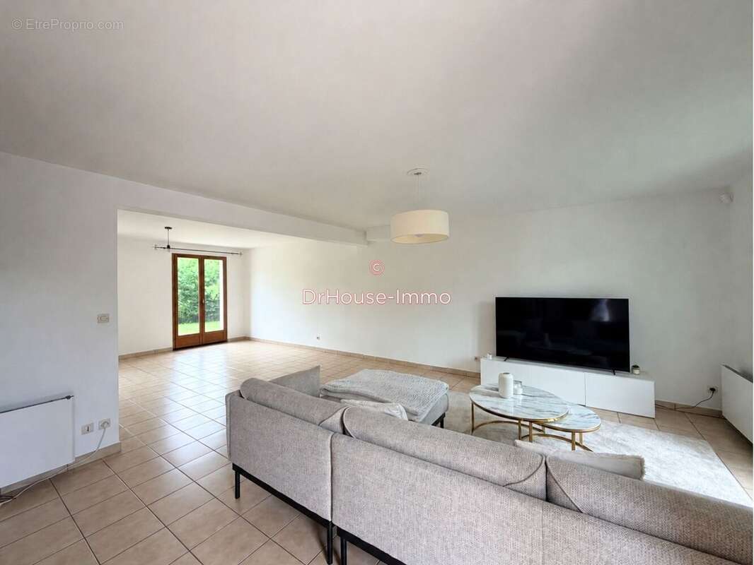 Maison 137 m² à Mortcerf  - photo 7