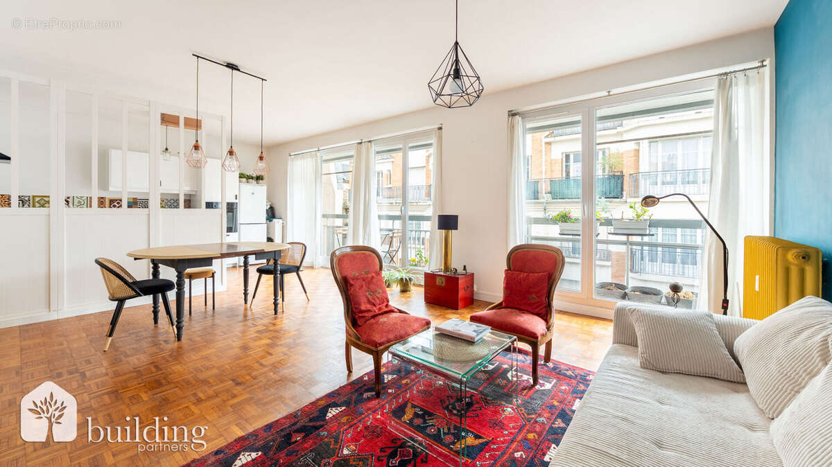 Appartement à COURBEVOIE