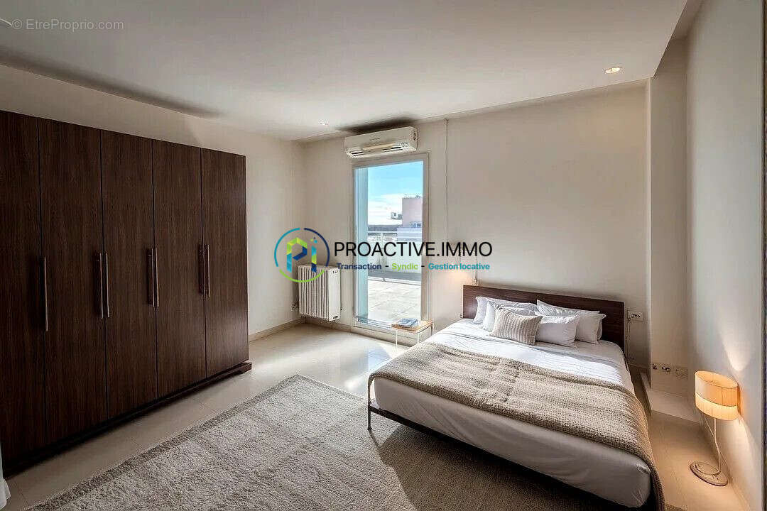 proposition ameublement  - Appartement à BORDEAUX