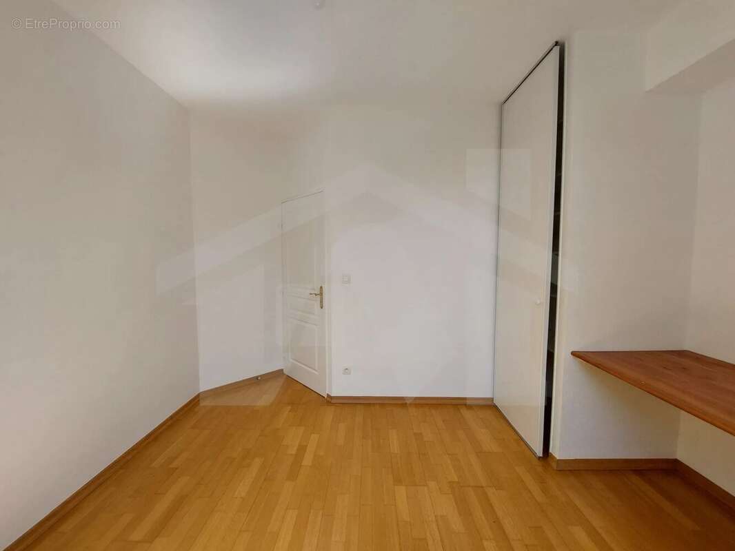 Appartement à POISAT