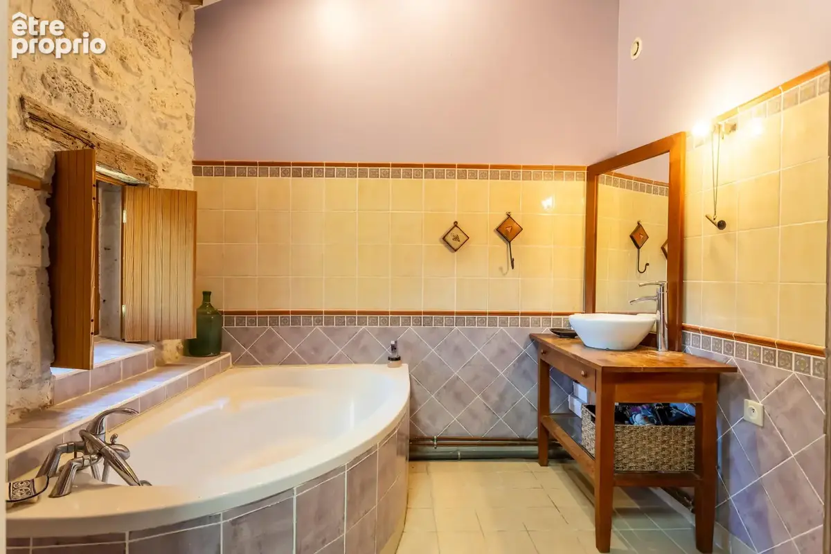 Maison de campagne avec annexe, piscine et terrain - photo 29