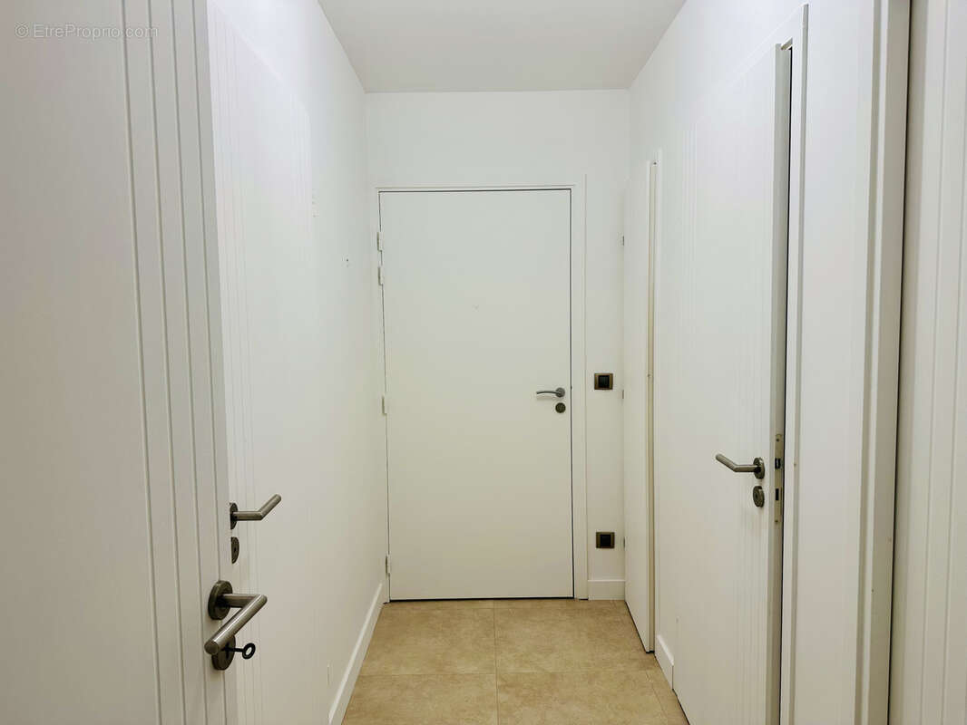 Appartement à LATTES