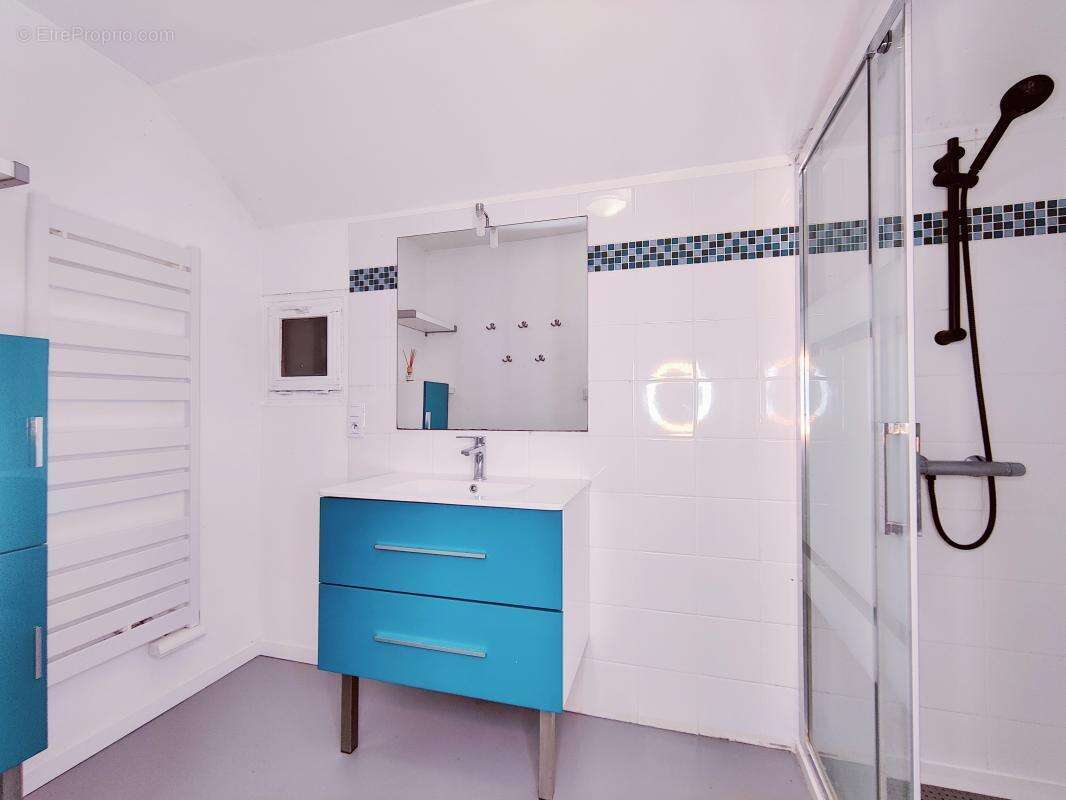 Maison à SAINT-GENIX-SUR-GUIERS