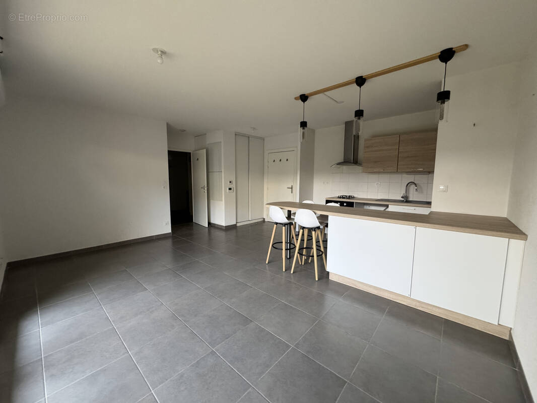 Appartement à CASTELGINEST