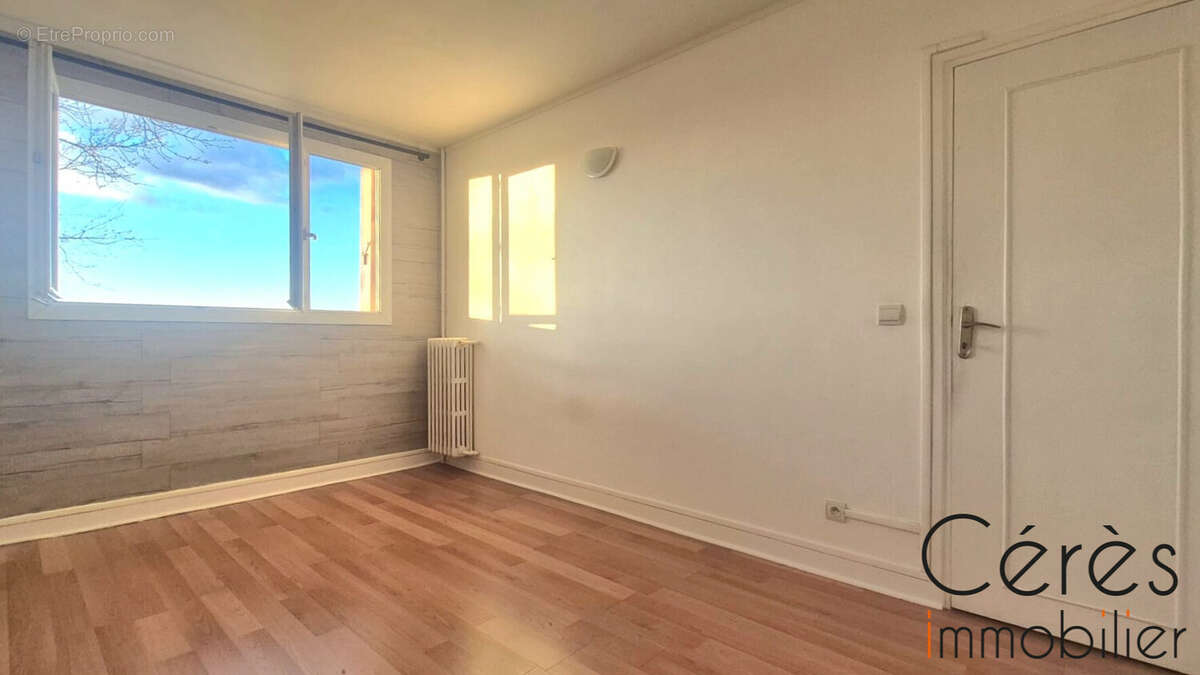 Appartement à LIVRY-GARGAN