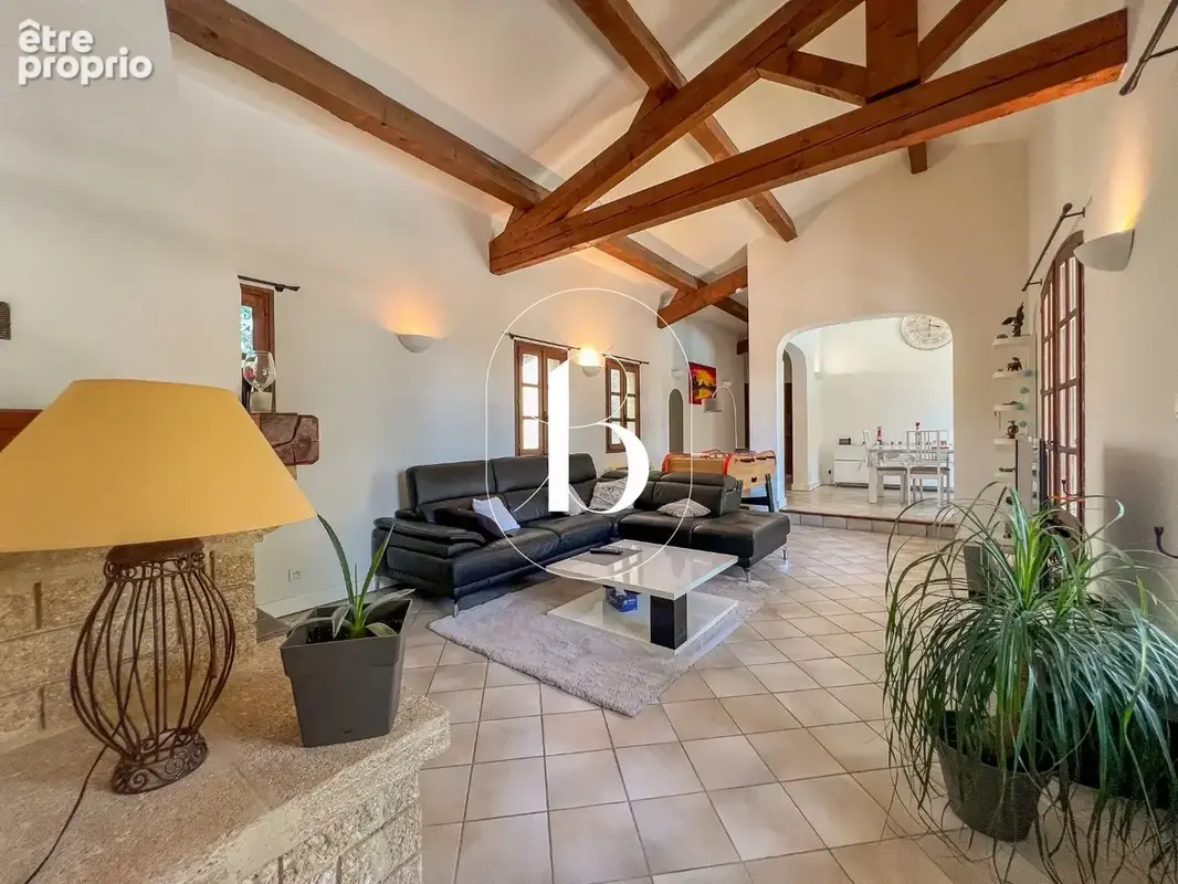 Maison 225 m² à Goudargues  - photo 3