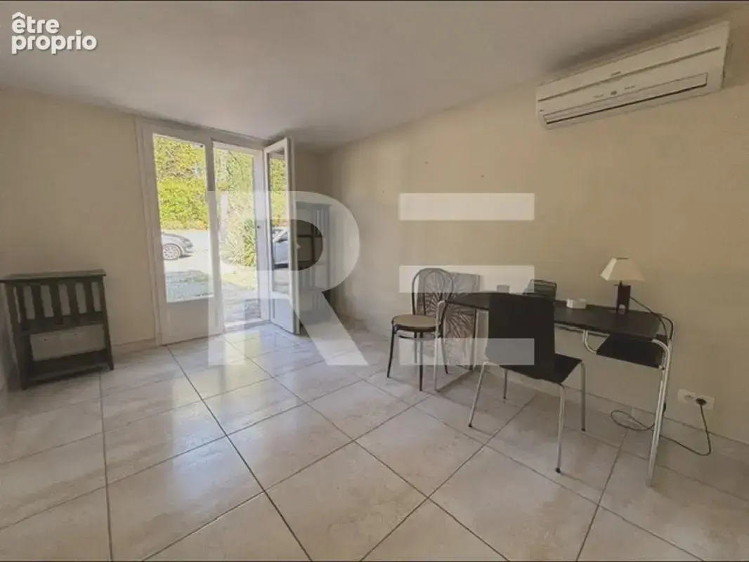 Maison familiale 140m² de type 5 entre nimes et sommieres - photo 9