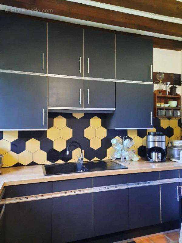 Maison à SAINT-CYR-LA-CAMPAGNE