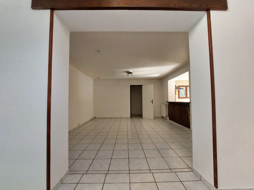 Appartement à SAINT-MAURICE-DE-LIGNON