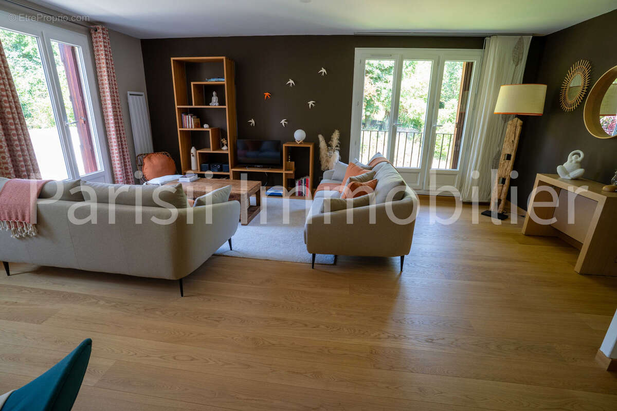 Appartement duplex - 5 pièces - 110,73m2 - Secteur val d'or - Cormeilles-en-Parisis - photo 5