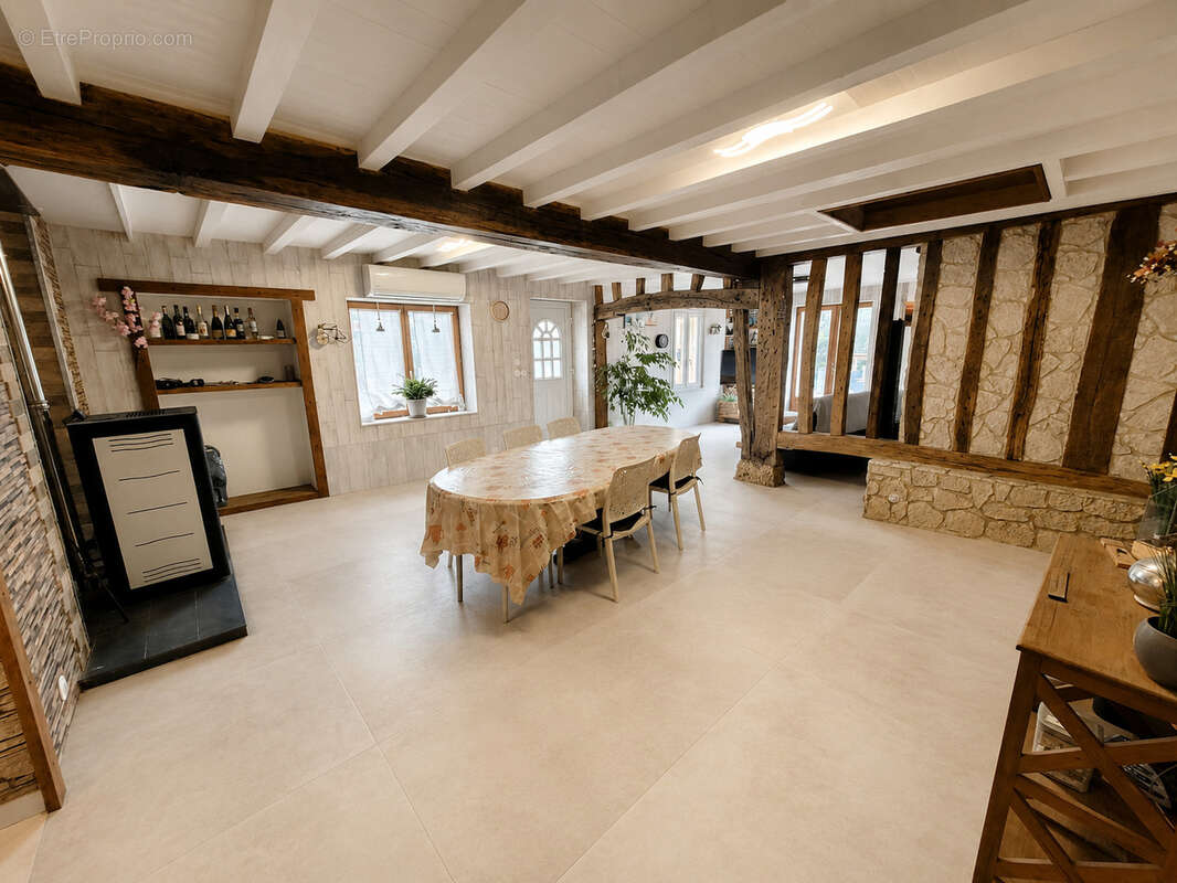 Maison à COCUMONT