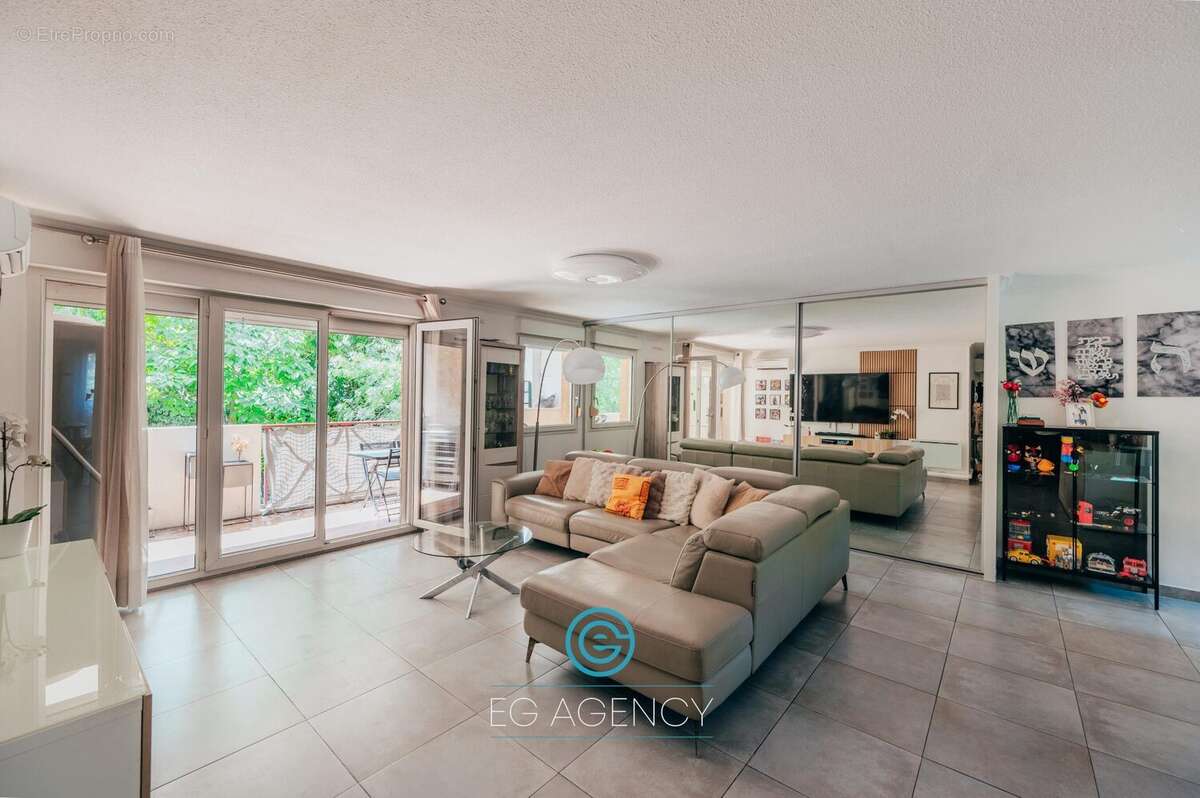 Appartement à MARSEILLE-10E