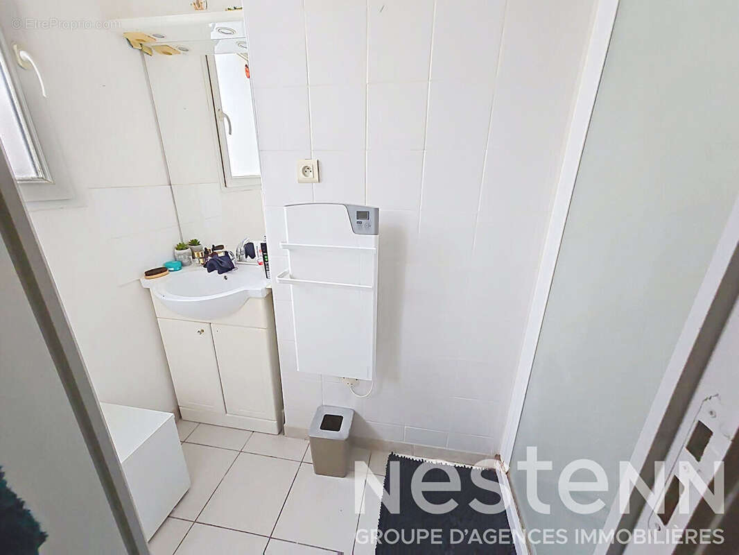 Mouriès, immeuble mixte de 240 m² avec deux logements et local commercial . - photo 15