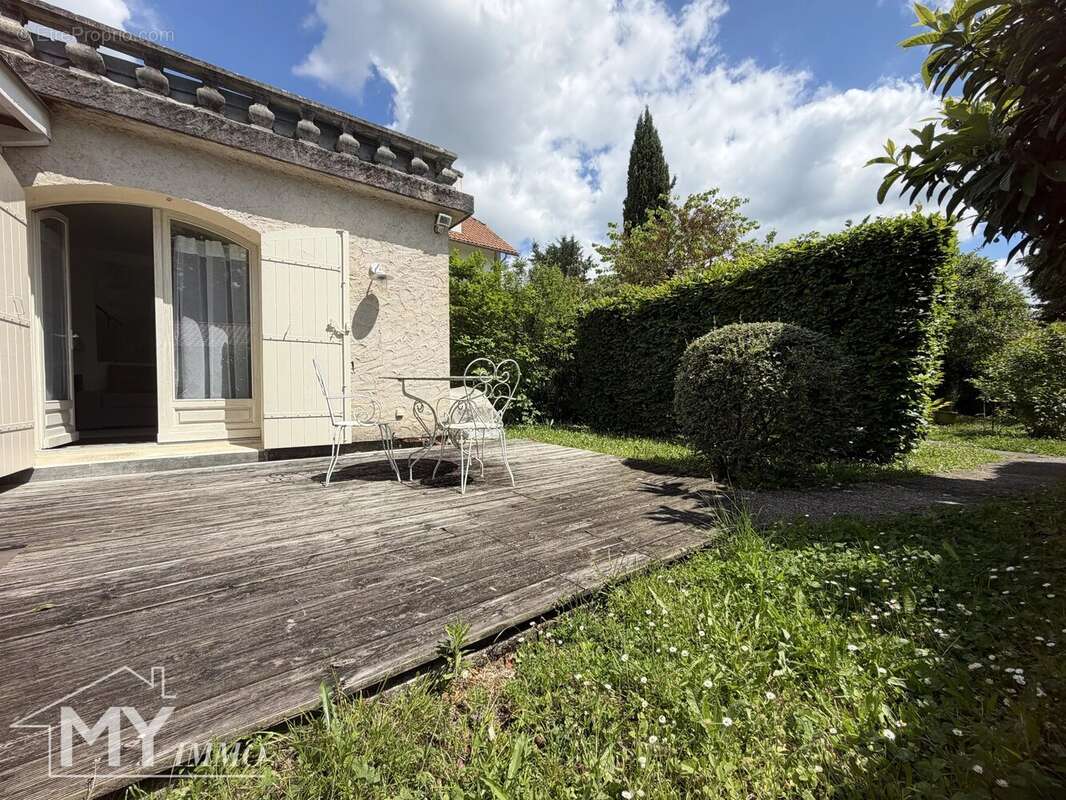 Maison à MONTCARET