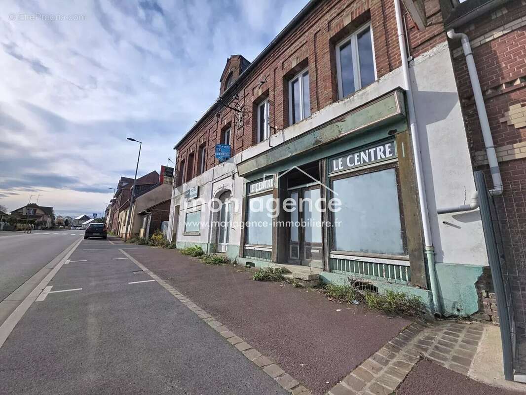 Immeuble de rapport – 493 m² bâtis sur 524 m² de terrain - photo 2