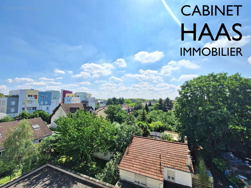Vue  - Appartement à IVRY-SUR-SEINE