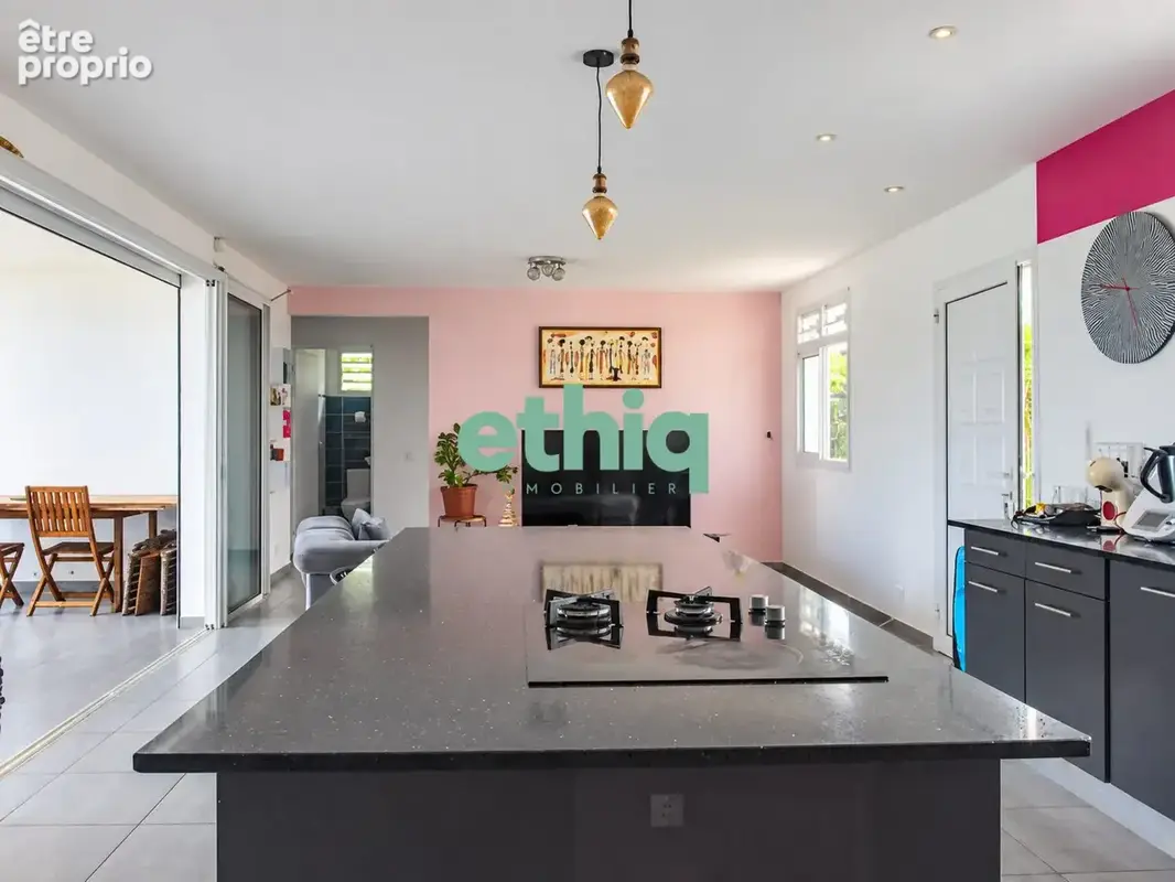 Maison 5 pièces 95 m² à vendre à Baie-Mahault (97122) - photo 8