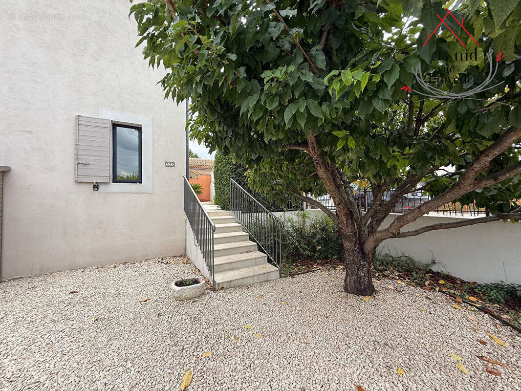 Rare belle villa proche commodites a saint didier - photo 10