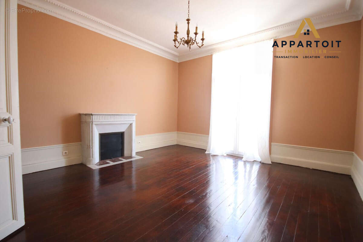 Appartement à VICHY