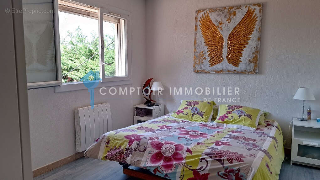 NÎMES- 30- Maison avec gîtes de 409m2  sur terrain de 2870m2 avec piscine - photo 9