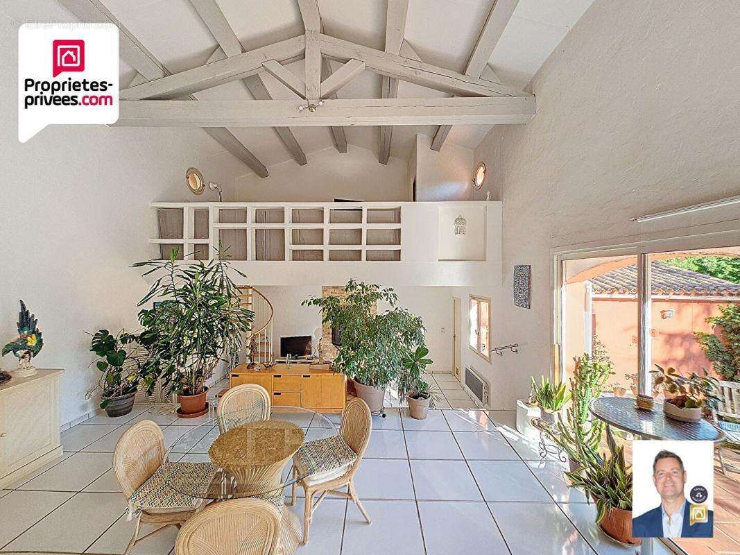 Maison à SAINT-CEZAIRE-SUR-SIAGNE