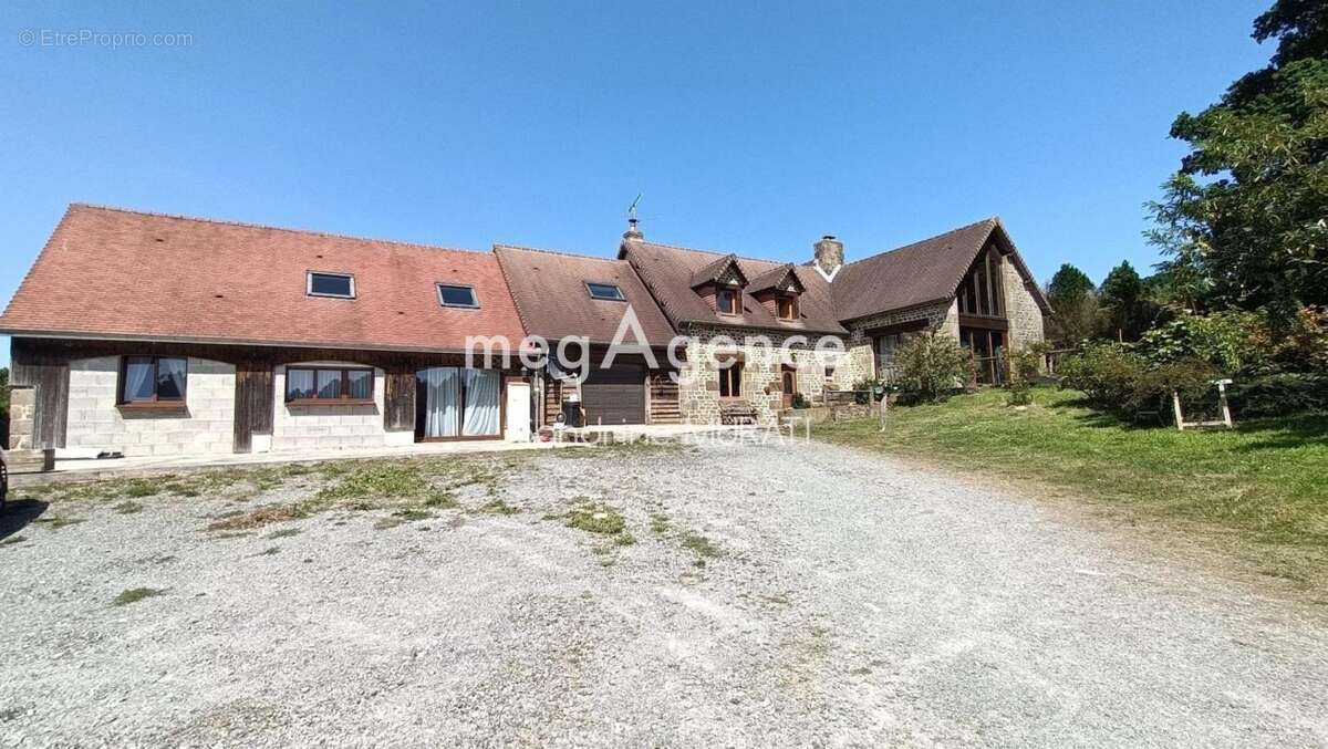 Maison à LA FERTE-MACE