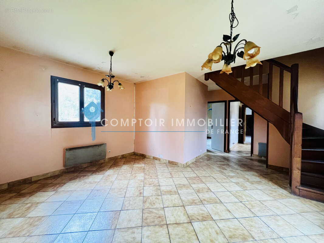 Maison à BAILLEAU-ARMENONVILLE