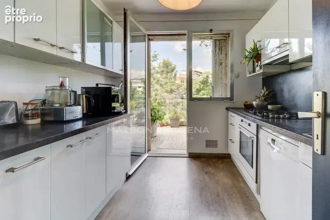 Cimiez - Dernier Étage - Appartement-Villa - Très  Grande Terrasse - photo 8