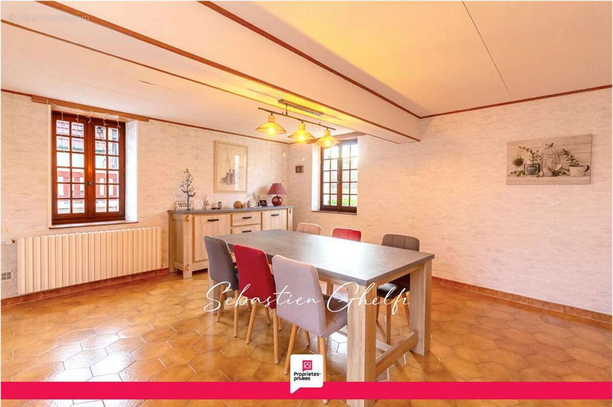 belle maison de plain-pied avec hangar et grand terrain - photo 6