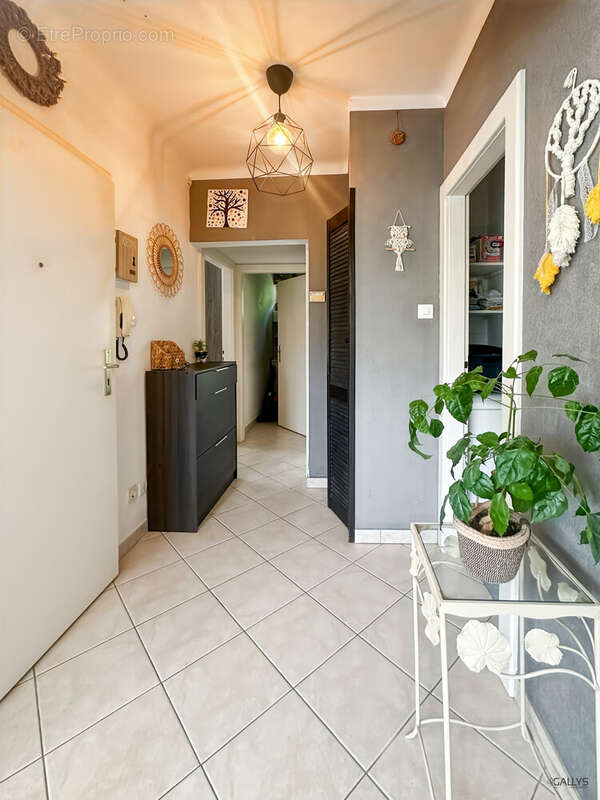 Appartement à ARS-SUR-MOSELLE