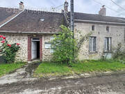 Maison à LUSSAC-LES-EGLISES