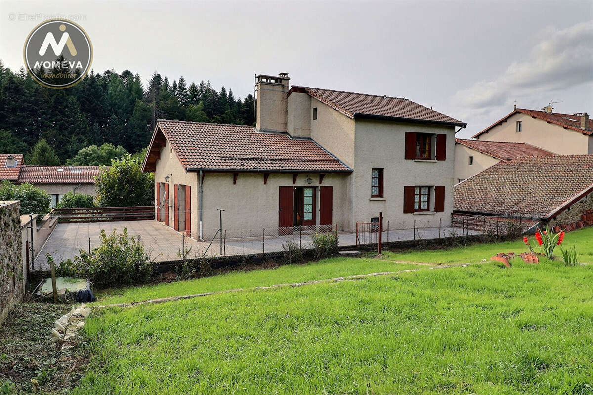 Maison à MONTFAUCON-EN-VELAY