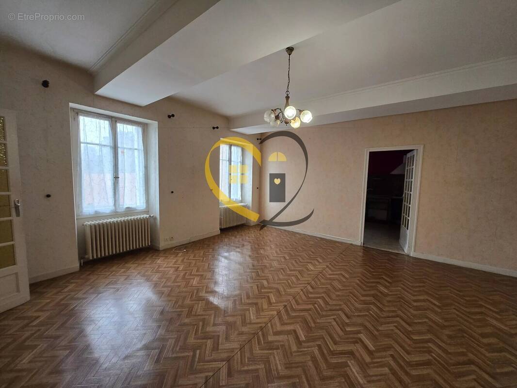 Maison à MENETOU-SALON