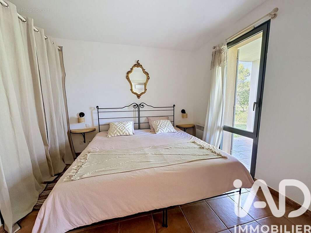 Photo 8 - Appartement à SAUMANE-DE-VAUCLUSE