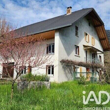 Photo 3 - Maison à CHAMPAGNE-EN-VALROMEY