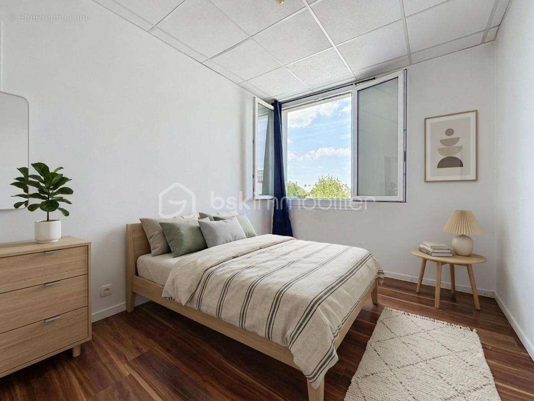 Appartement F3 en plein centre ville - photo 5