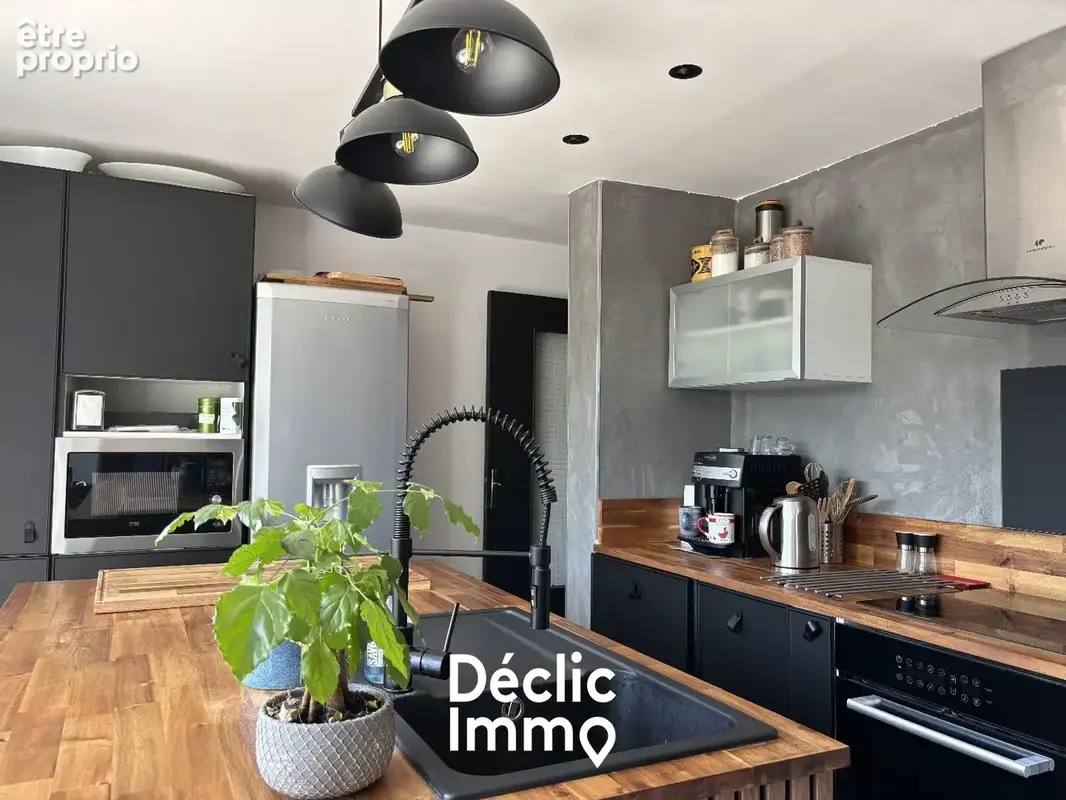 La Rochelle  Maison familiale rénovée 4 chambres avec jardin et garage - photo 7