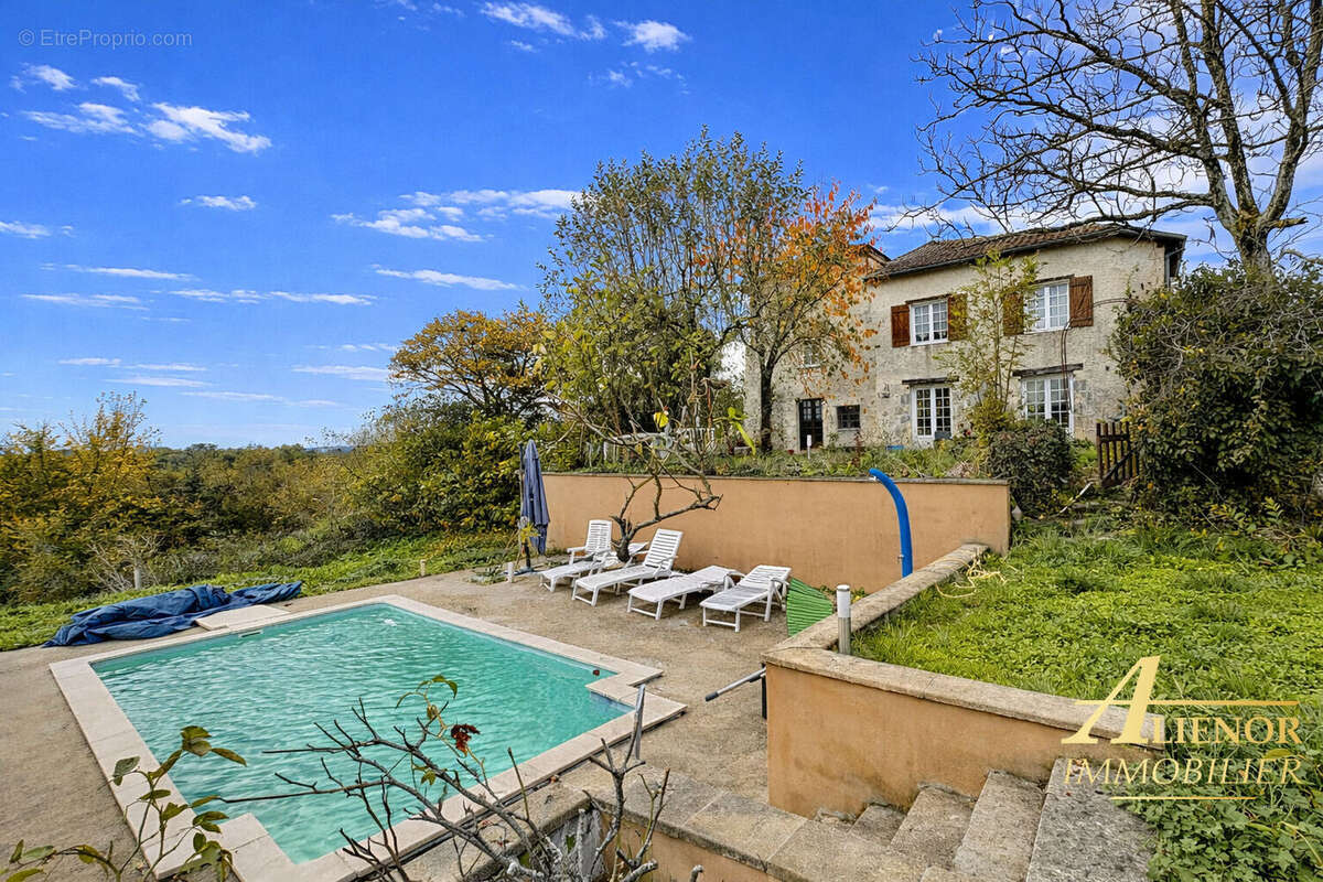 Maison à BIRAS
