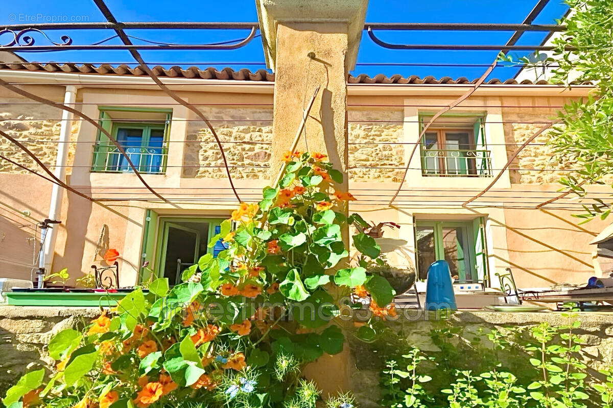 Maison à POURRIERES