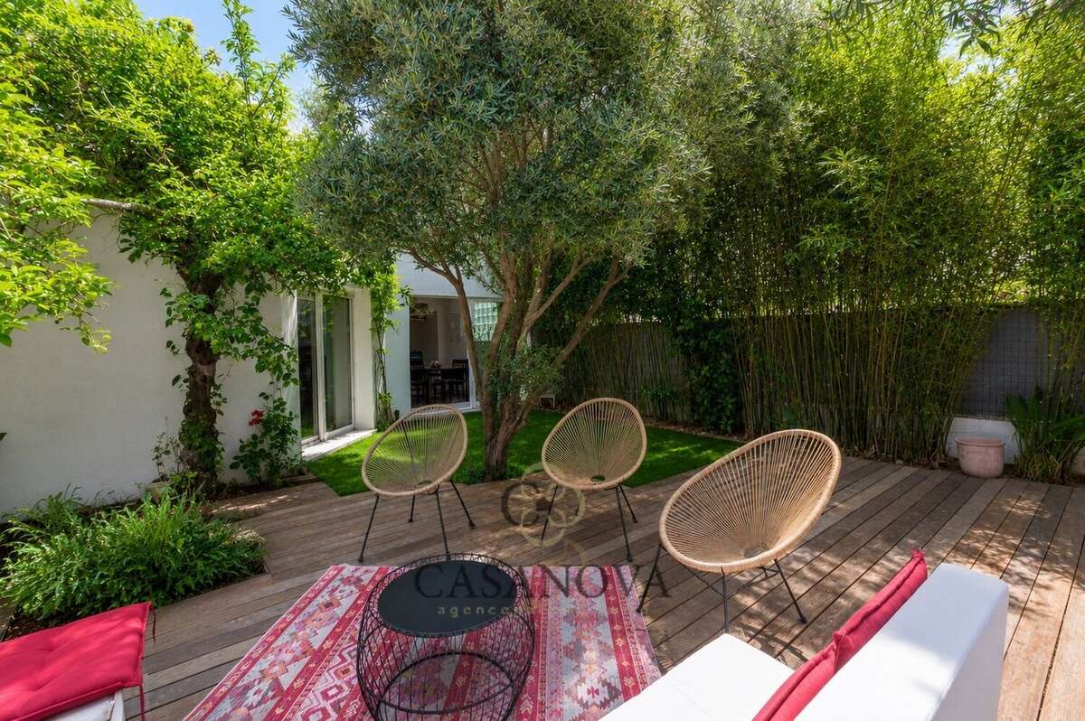 Villa rénovée avec appartement indépendant à 50 mètres de la plage à Carnon-Plage - photo 3
