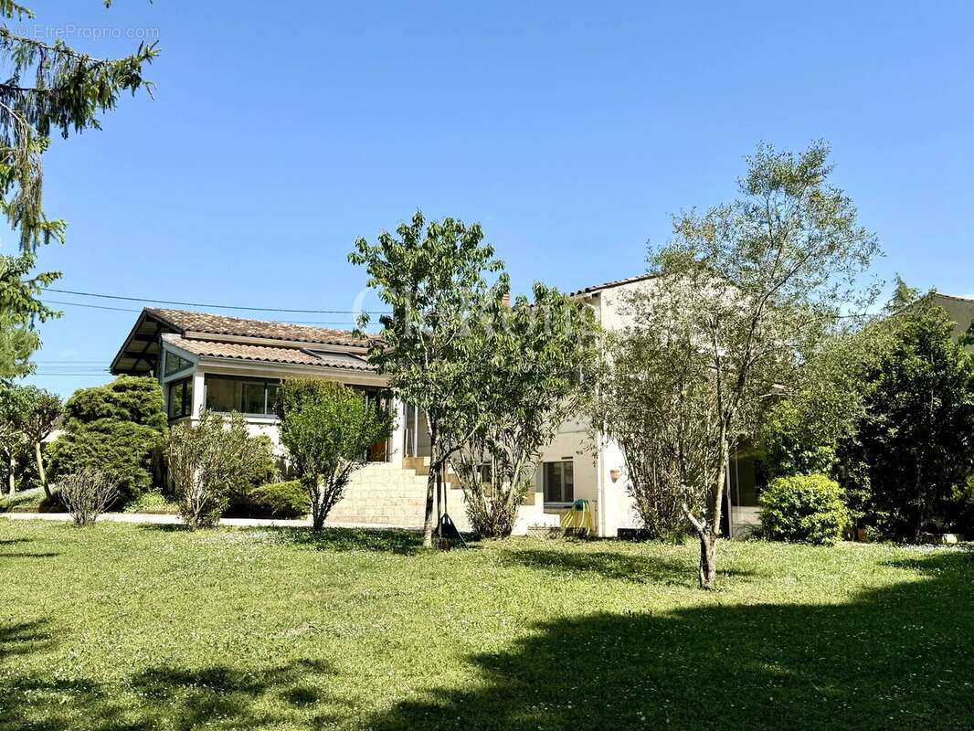 Appartement à EYMET